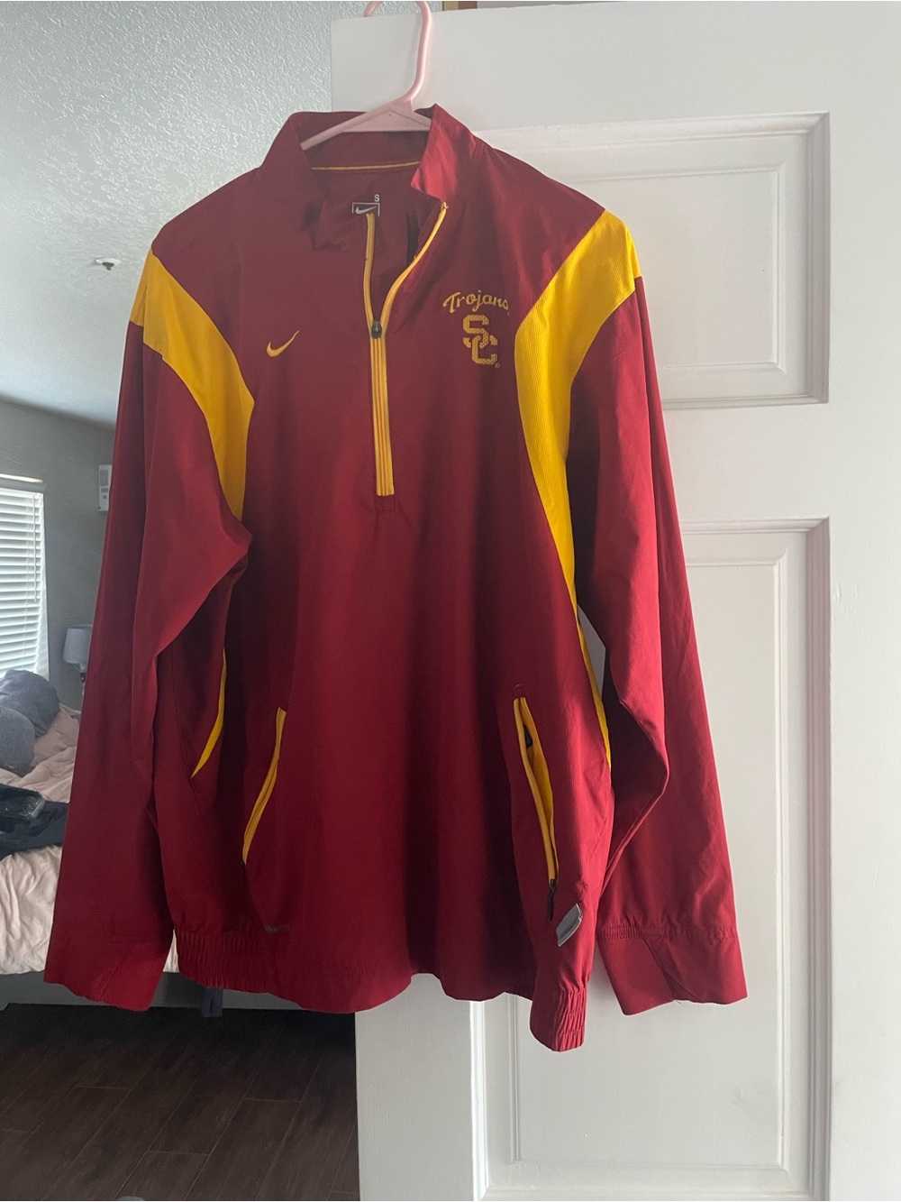 Nike Fit Storm USC Trojans Authentic Team Windbreaker Jacket Size small